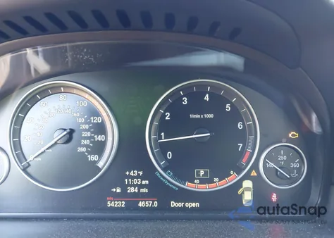 2013 BMW 528I xDrive z USA, uszkodzony, nr VIN WBAXH5C56DDW16907